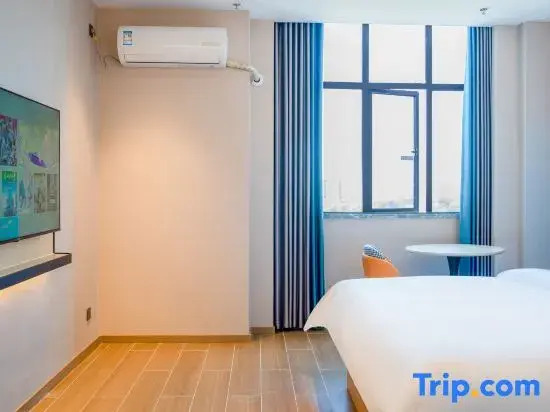 Roman City Hotel