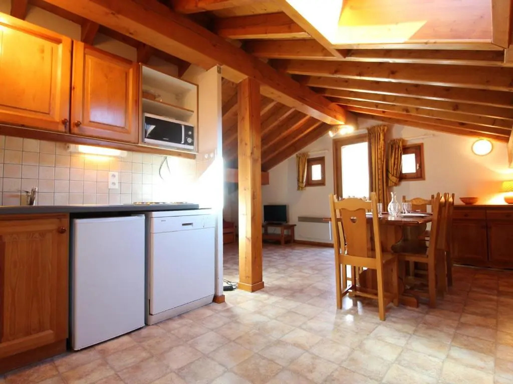 Appartement Lanslevillard, 3 pièces, 6 personnes - FR-1-508-64