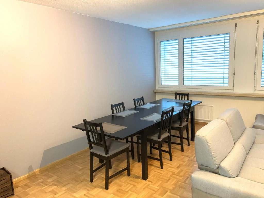 Large 3 room City Center Apartment Suitable for Couples and Families up to 5 people