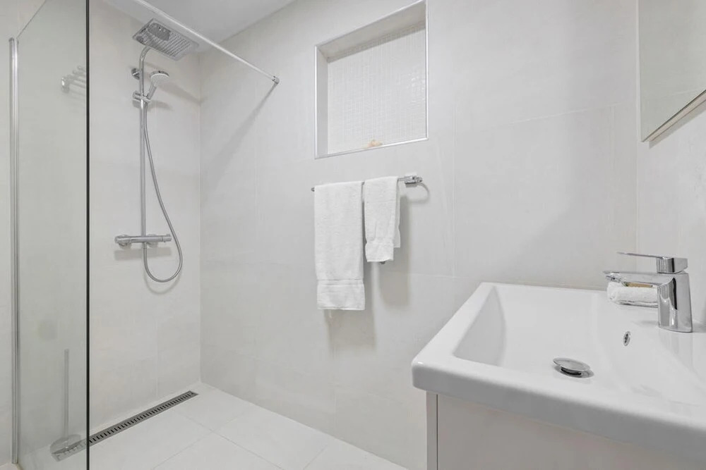 NEW 4br3ba Villa Near Eagle Beach w Private Pool