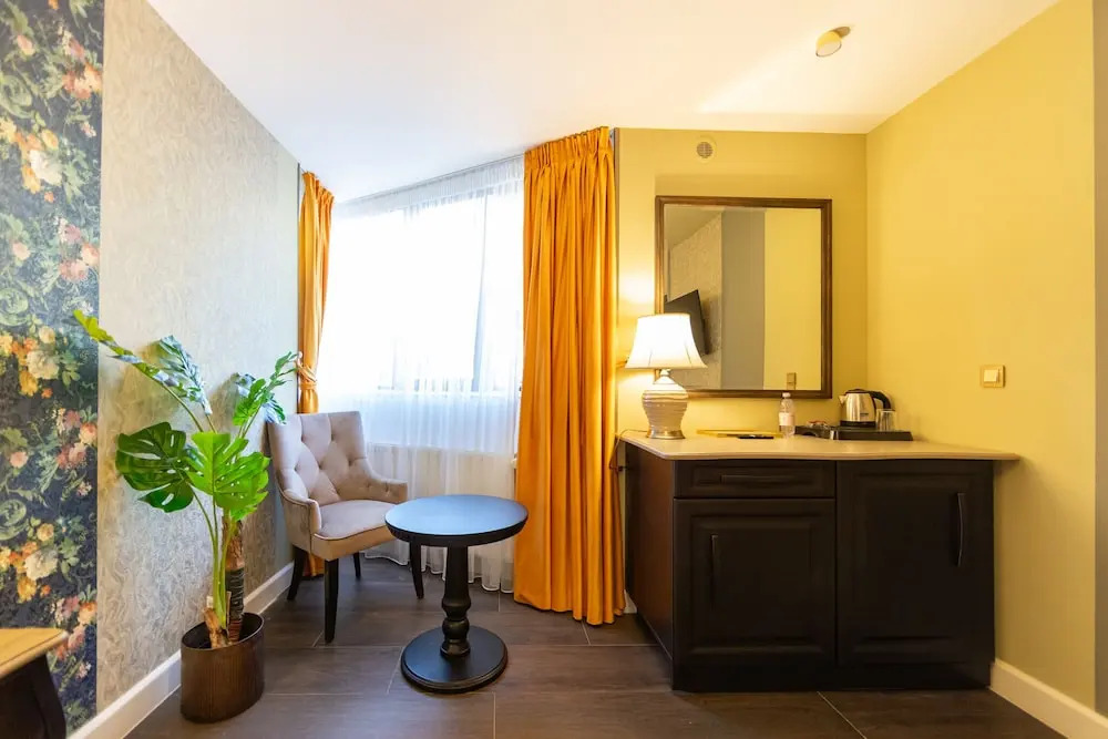 Torres Poiana Boutique