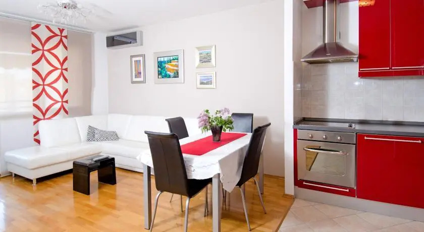 Apartment Vila Velebita