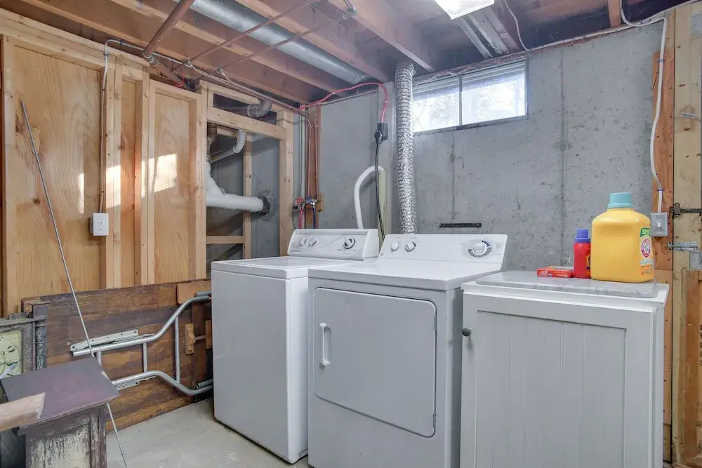 South Dennis Vacation Rental ~ 5 Mi to Beach!