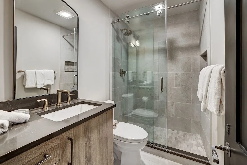 Ski-in/ Ski-out 3br 3.5ba Forest + Mountain Views Sleeps 8 3 Bedroom Condo by RedAwning