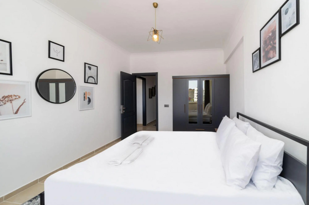 Fantastic Flat with Balcony and View in Aksu