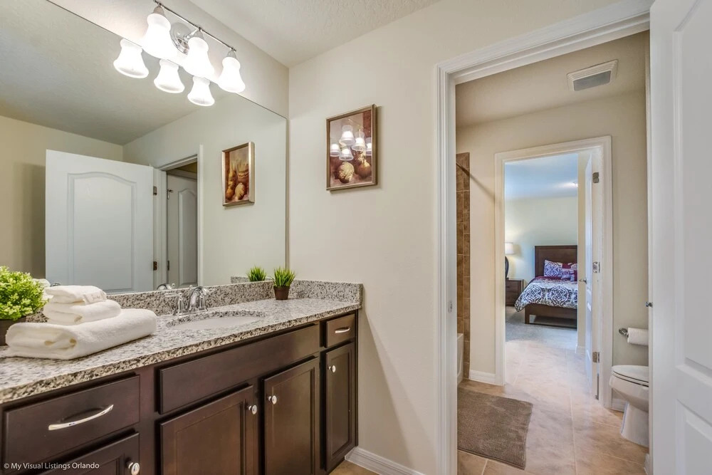 Windsor at Westside - 8875 Qin Loop