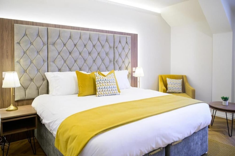 Walton View Hotel