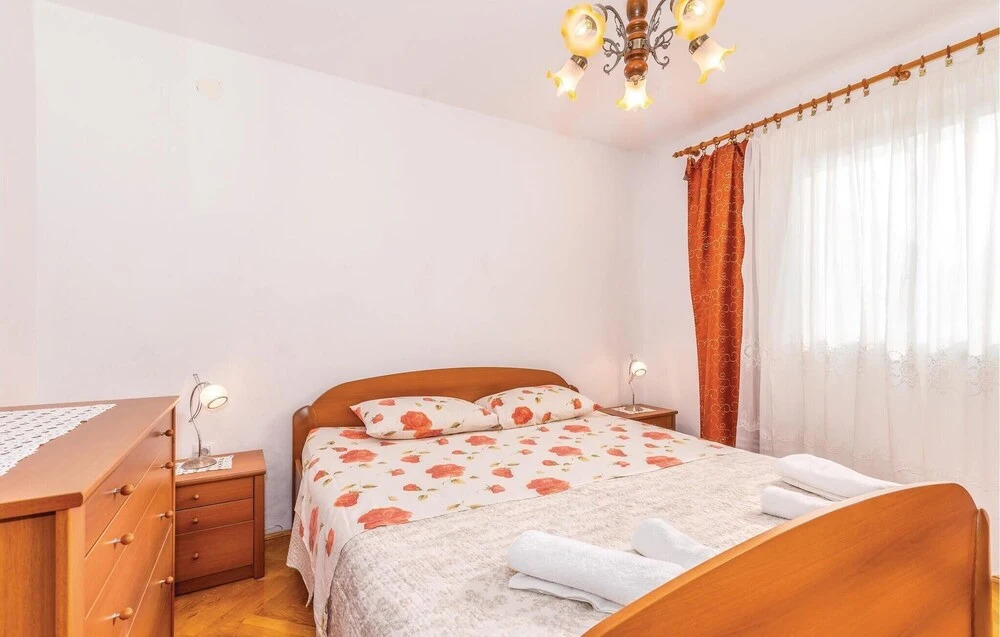 2 Bedroom Gorgeous Apartment In Polje