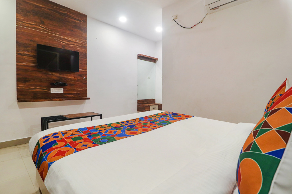 Fabhotel Double Tree