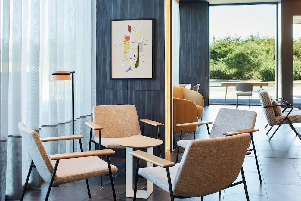 Maria House-The Style Airport Barcelona
