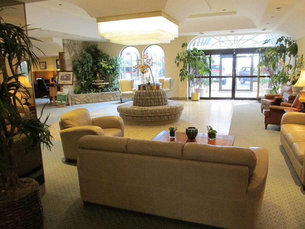 The Fredericton Inn