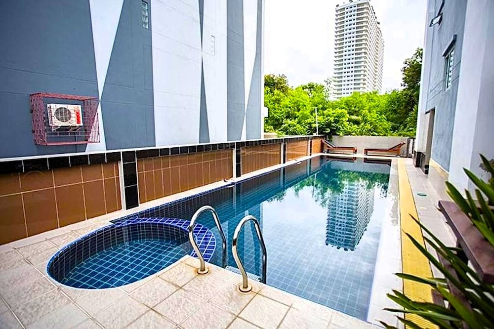 Corner Studio With Balcony Near Jomtien Beach - Beach Mountain 6
