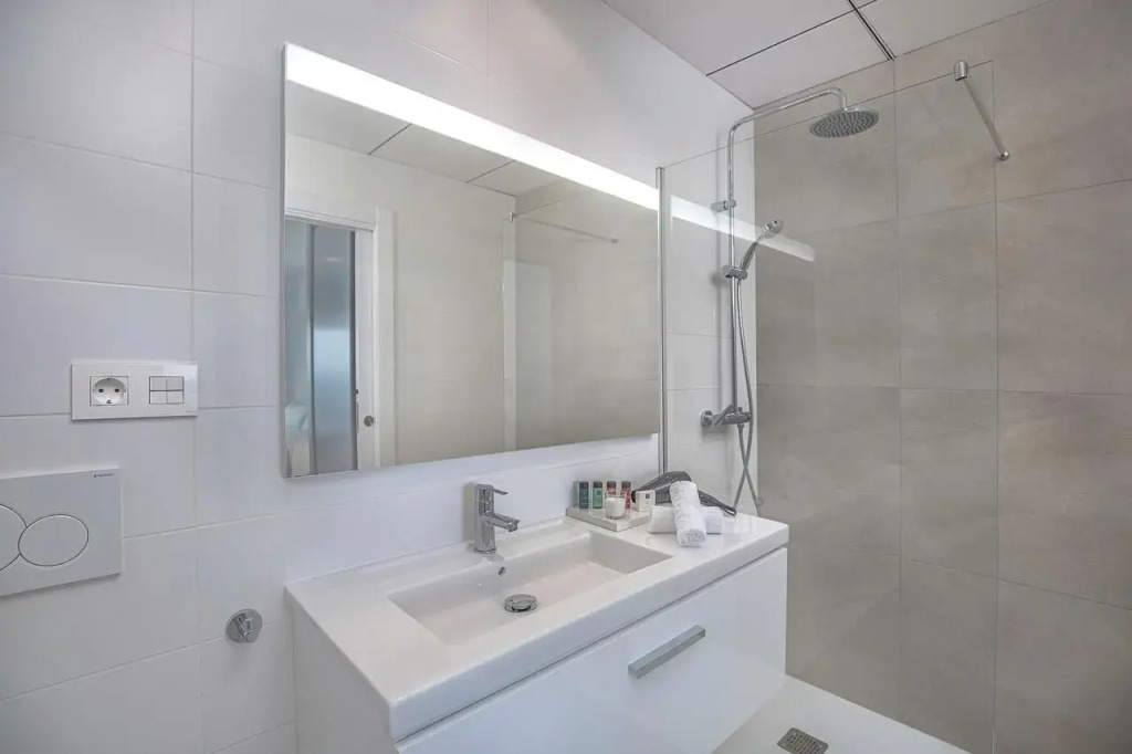Blue Line Apartment Hotel - Be Line Group