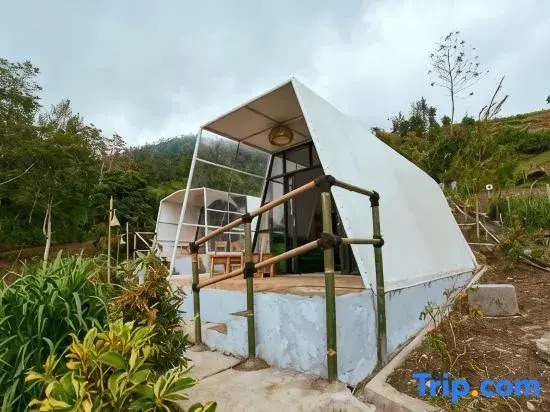 Luxcamp Selo - Merapi View by Horison