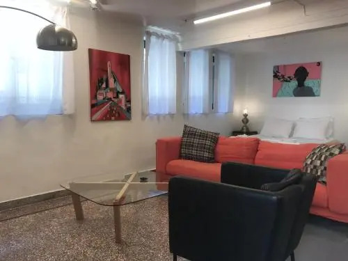 Boutique Athens Apartment Ep9B