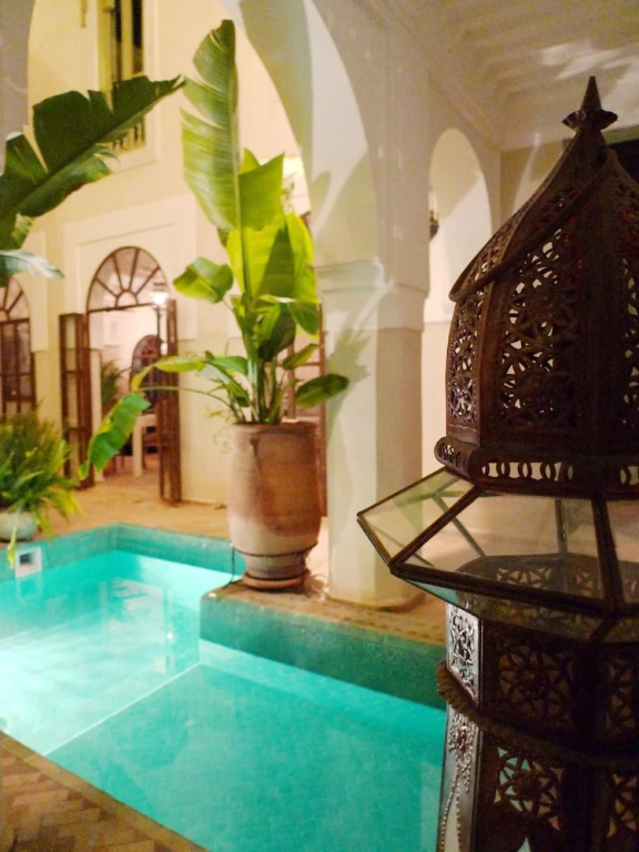 OYO 6706 Hotel New Sunder Residency
