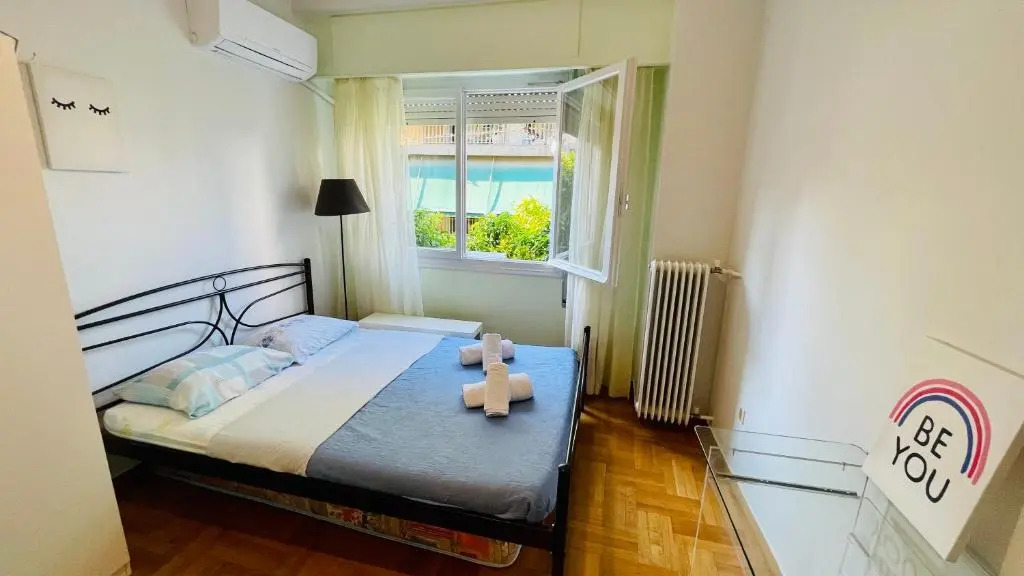 70m2 apartment 4 mins from Athens central station!