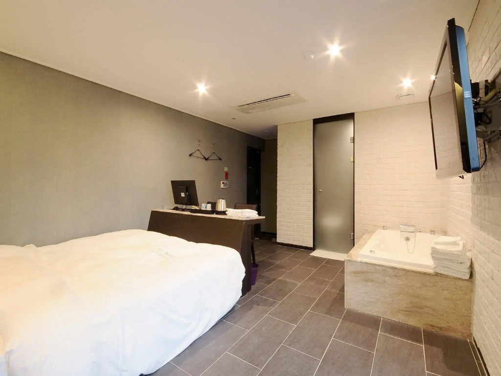 Queens Hotel Seomyeon Busan