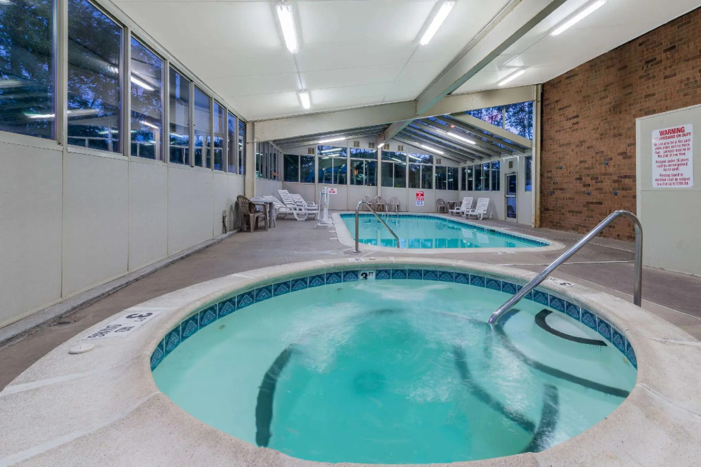 Quality Inn & Suites Louisville East