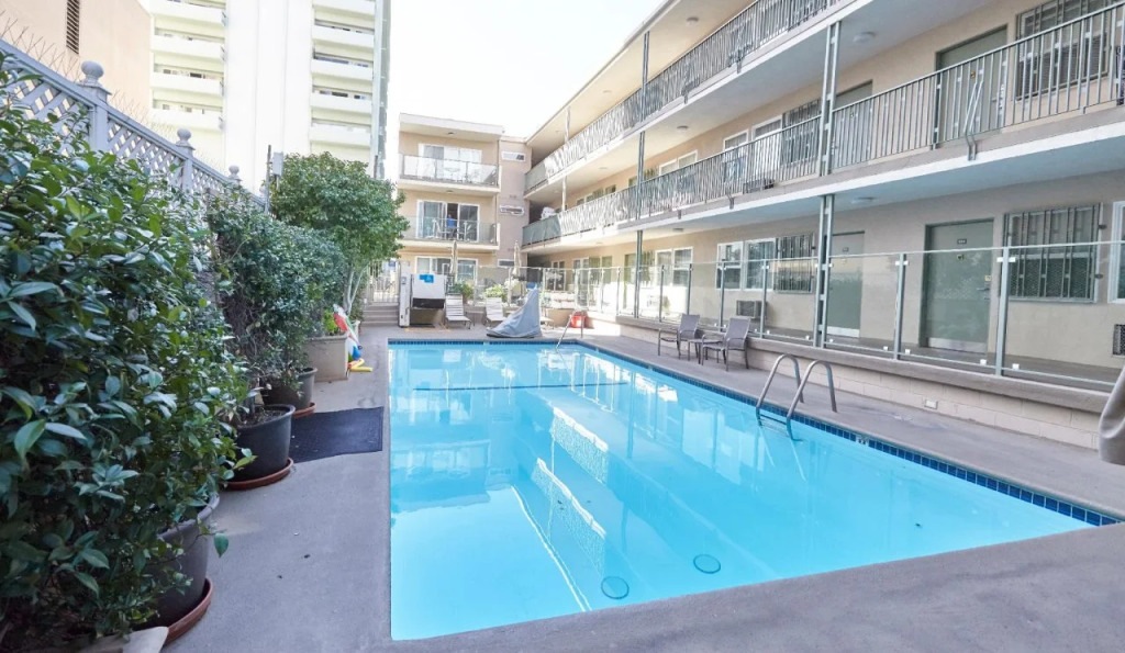 Hollywood Orchid Suites