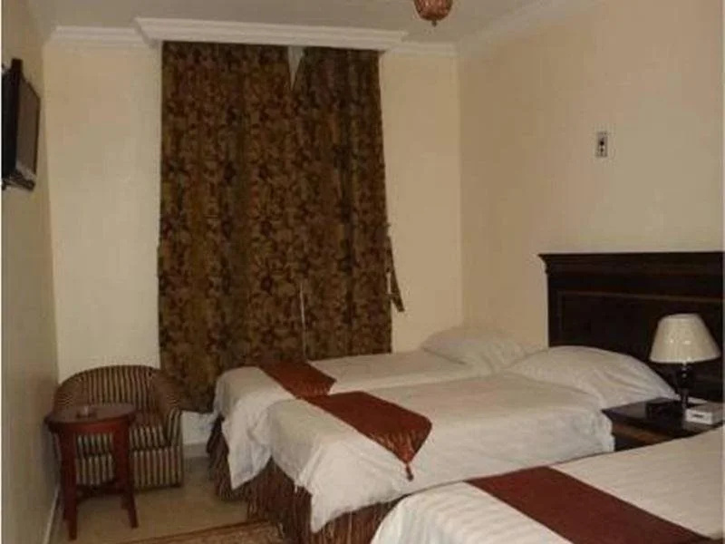 Zahra White Palace Hotel