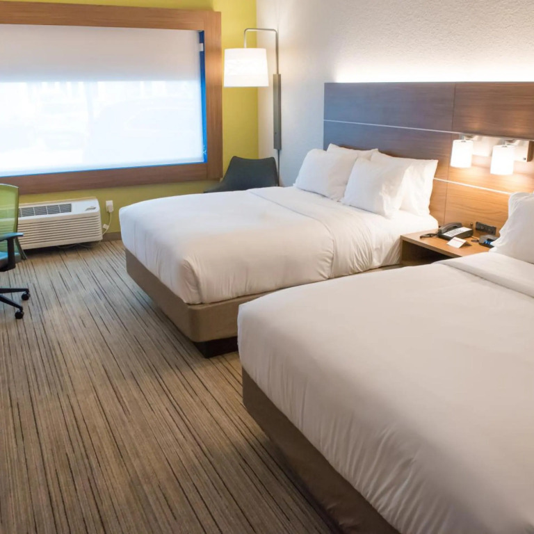 Holiday Inn Express & Suites Dayton North - Vandalia by IHG