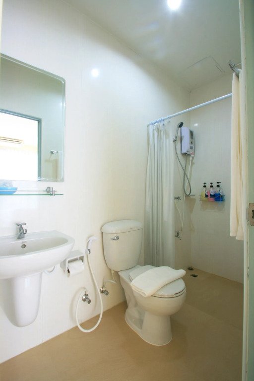 Apo Hotel