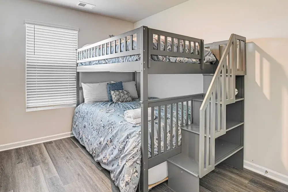 3 Mi to Shore: Family Townhome in Surfside Beach