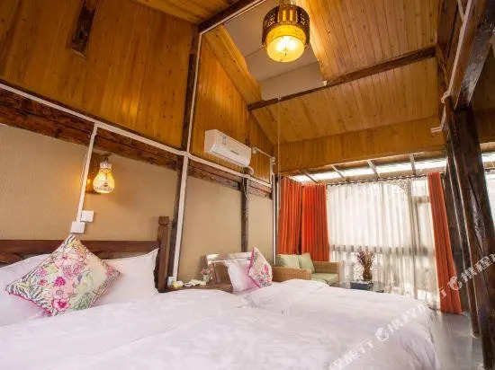 Qinde Inn Lijiang Guxiu