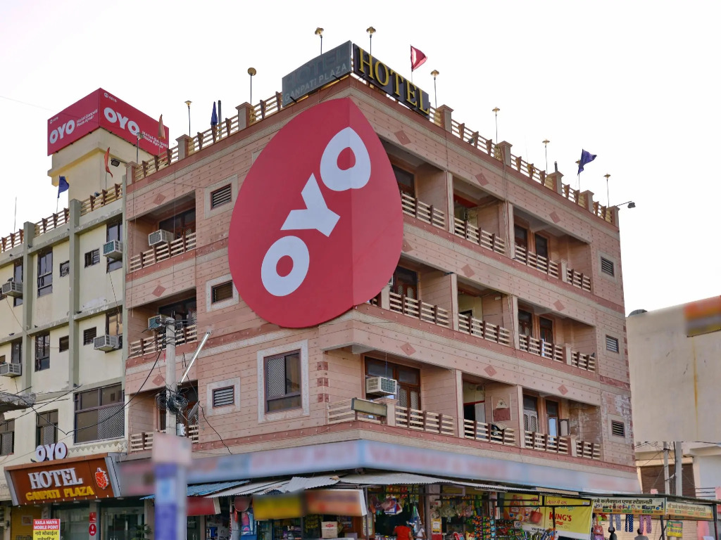 Hotel Ganpati Plaza
