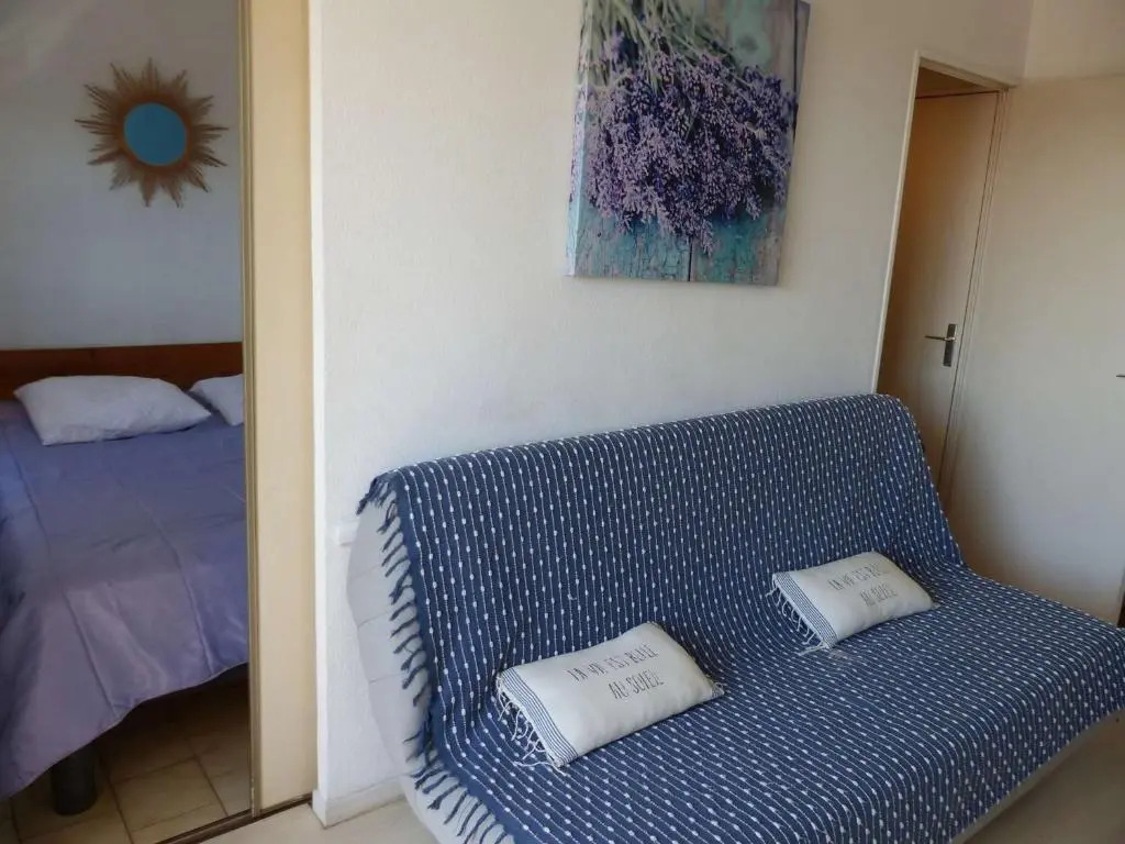 Appartement Le Lavandou, 2 pièces, 4 personnes - FR-1-308-79
