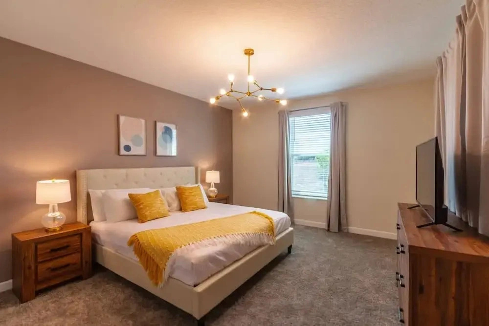 Comfortable Beds - Fully Equipped Kitchen Pool Spa