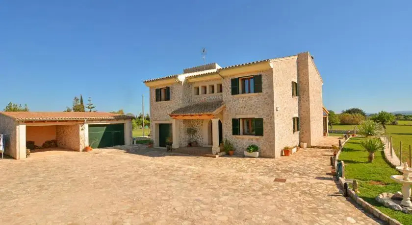Holiday in Mallorca Family Finca with Pool