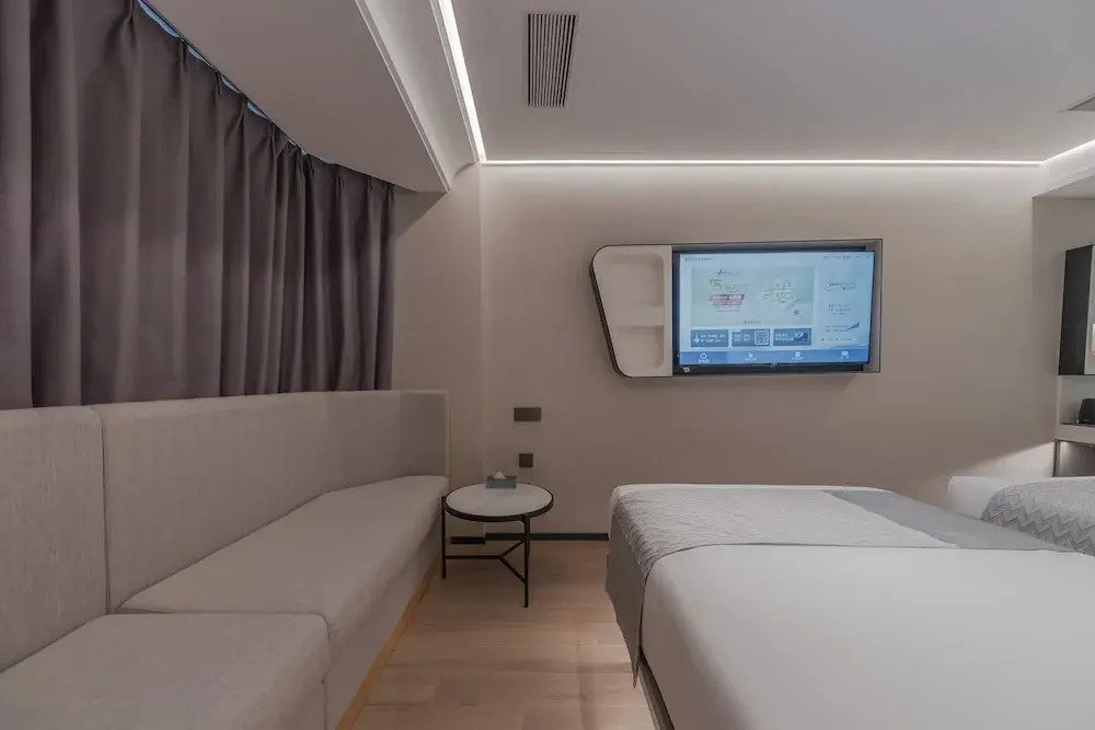 SKYBIRD Hotel
