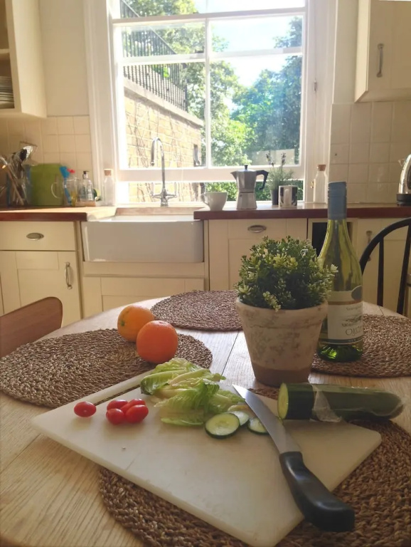 2 Bedroom Apartment In Chelsea With Terrace