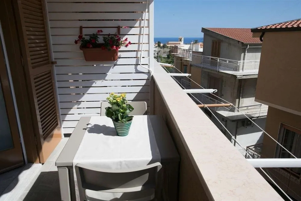 B&B Holiday Tropea