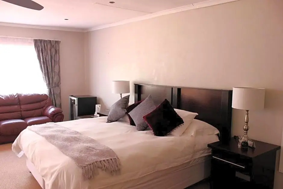 The Lazy Grape Guest Lodge & Spa
