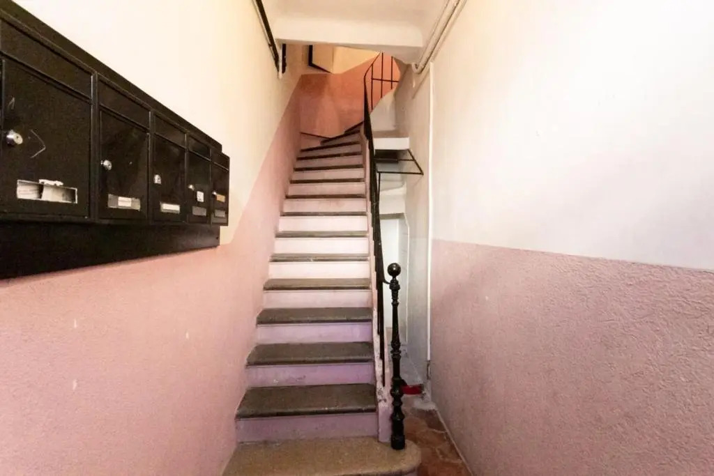 Furnished air-conditioned studio classified 2 stars near the beach&old port