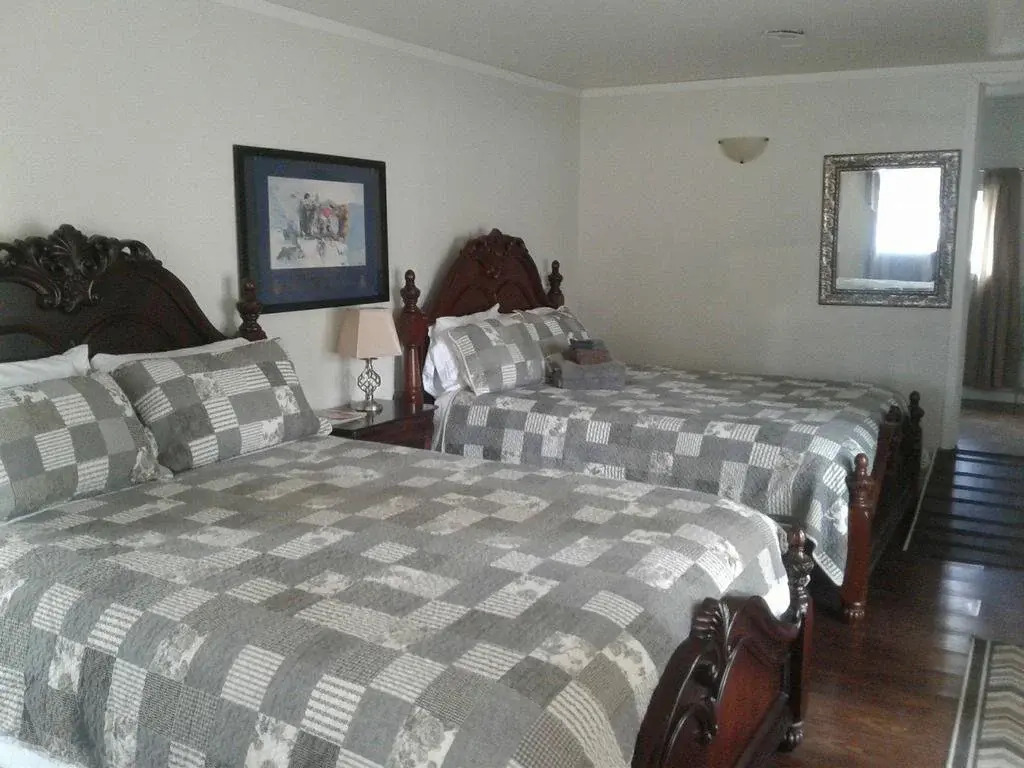 Mount Logan Lodge