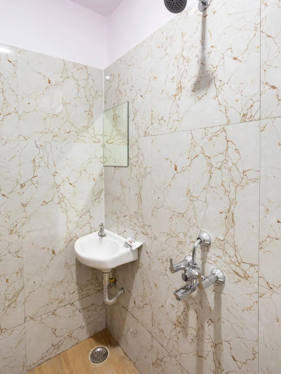 Hotel O Savitri Regency