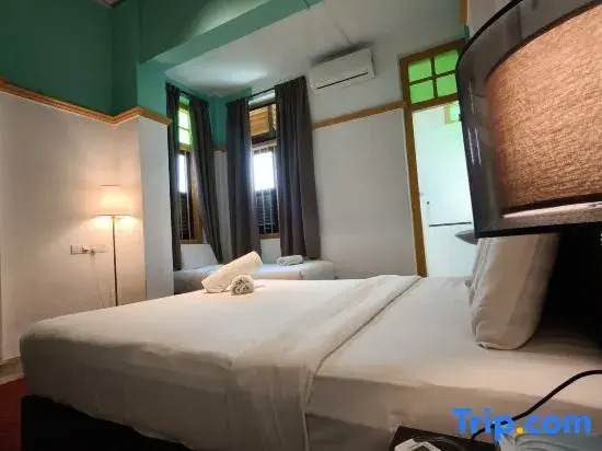 Amanjiwa Heritage Villa Private Pool @ Limbongan