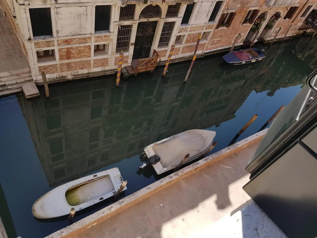 Ca Cappello Venice Apartment 1 with Canal View