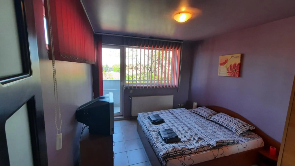 Spacious, modern condo in new villa - sleeps 6
