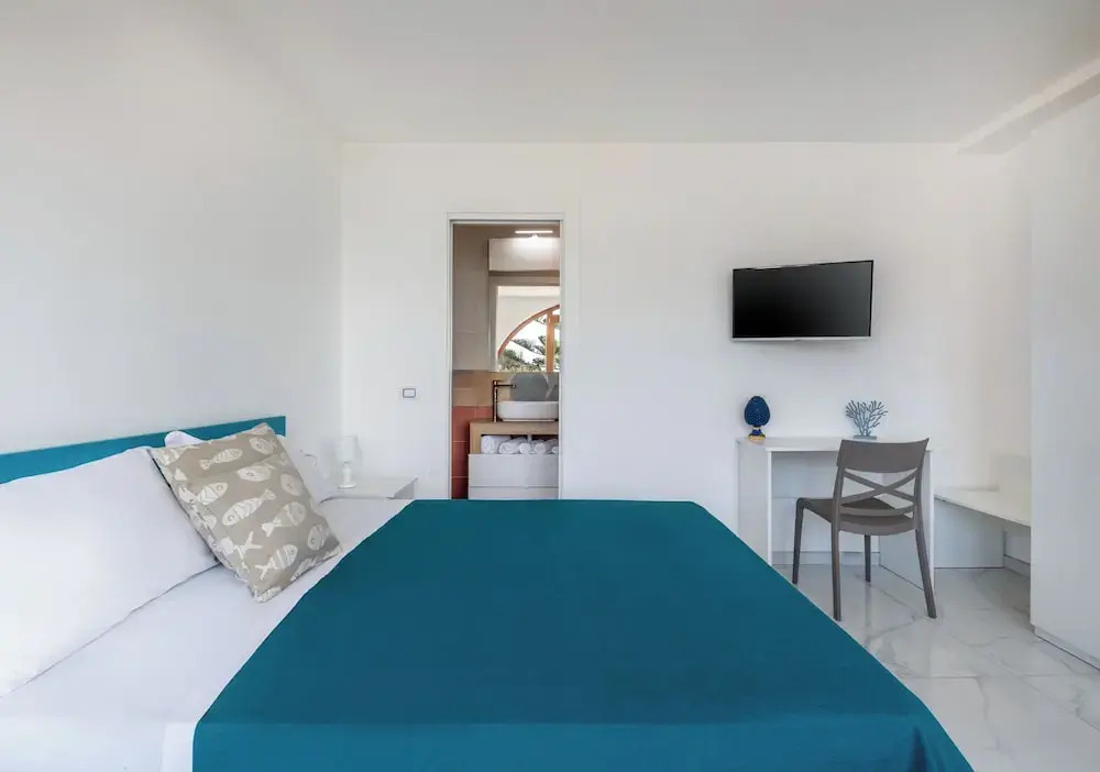 Maelle Apartments