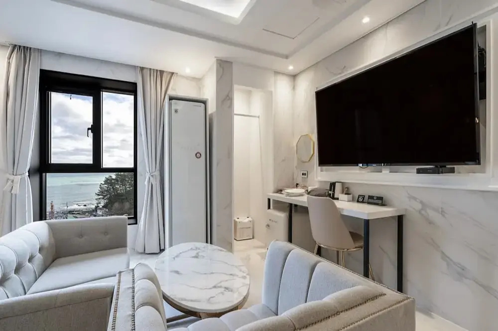 H moment Hotel songjeong