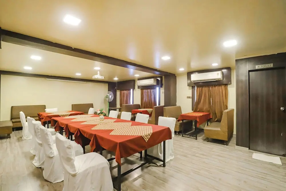 FabHotel Parashar