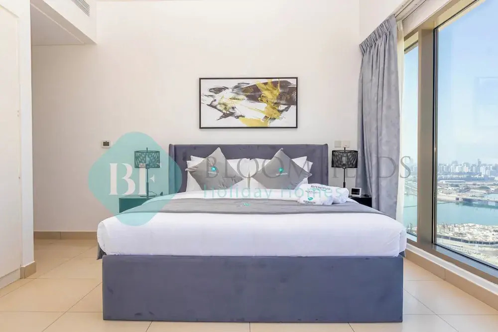 Bloomfields Elegant 2BR In Wave Tower