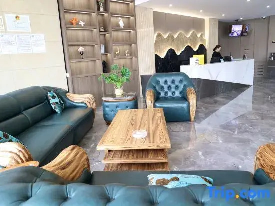 LiJin Holiday Hotel