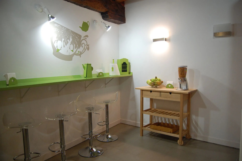 AliciaZzz Bilbao by gaiarooms