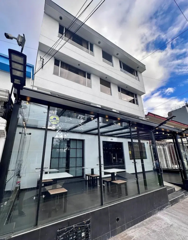 Hotel Embajada 44